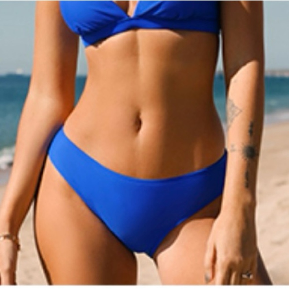 Cupshe Vibrant Blue Bikini bottom